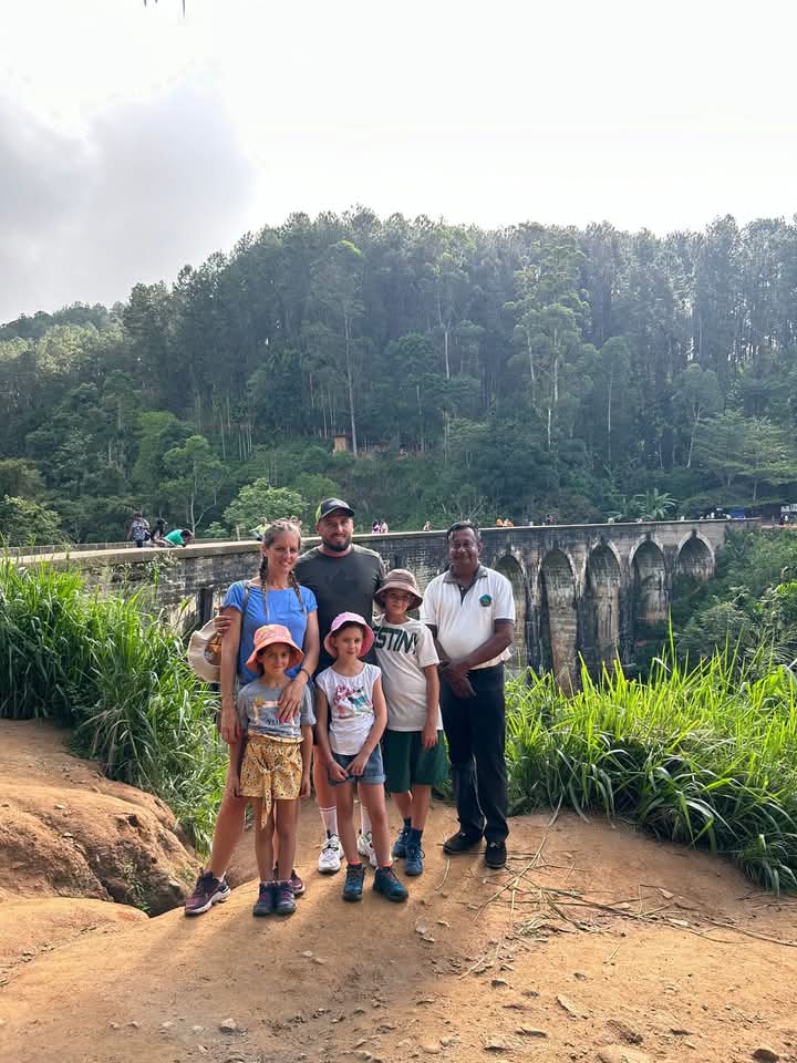 Family at Nine Arch Bridge in Ella's hill country